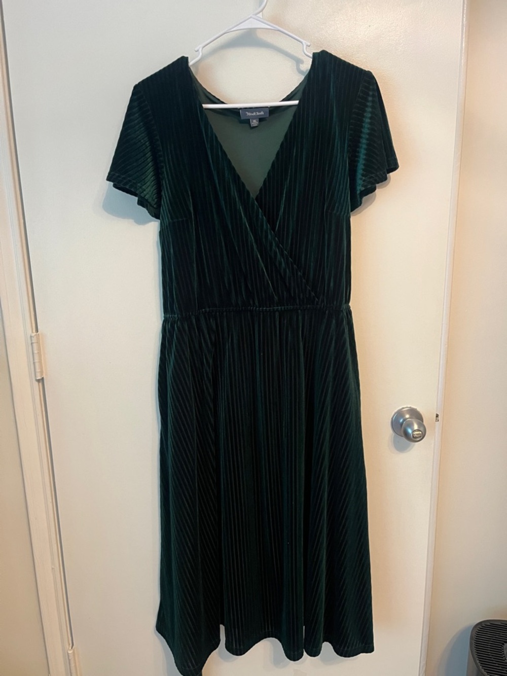 Mod Cloth Deep Green Velvet Wrap-Front Midi Dress